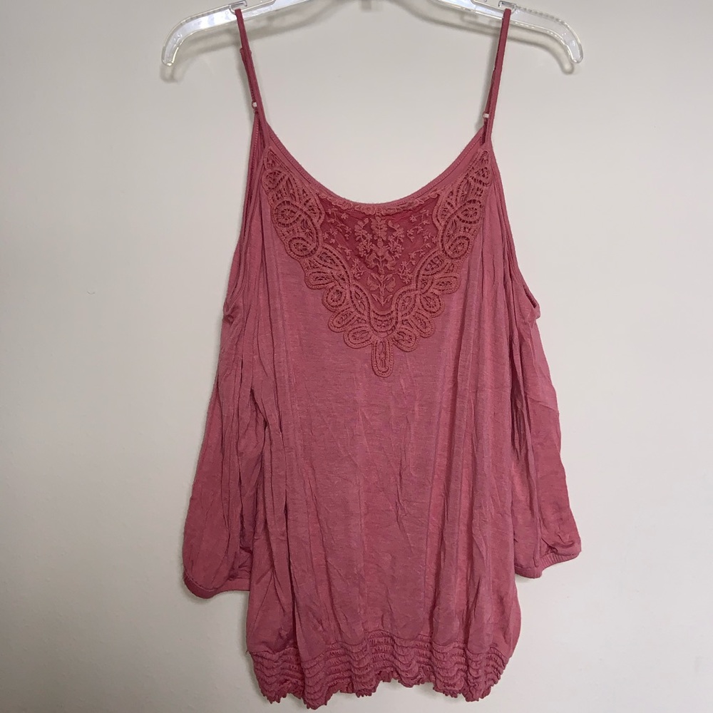 Open shoulder top